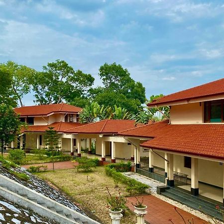 Tuan Chau Hotel Ha Long Bagian luar foto
